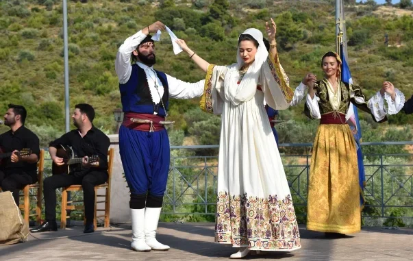 Μεσαίο Γυναικείο Πρωϊνό